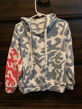 Booso age 4/5 hooded printed sweatshirt